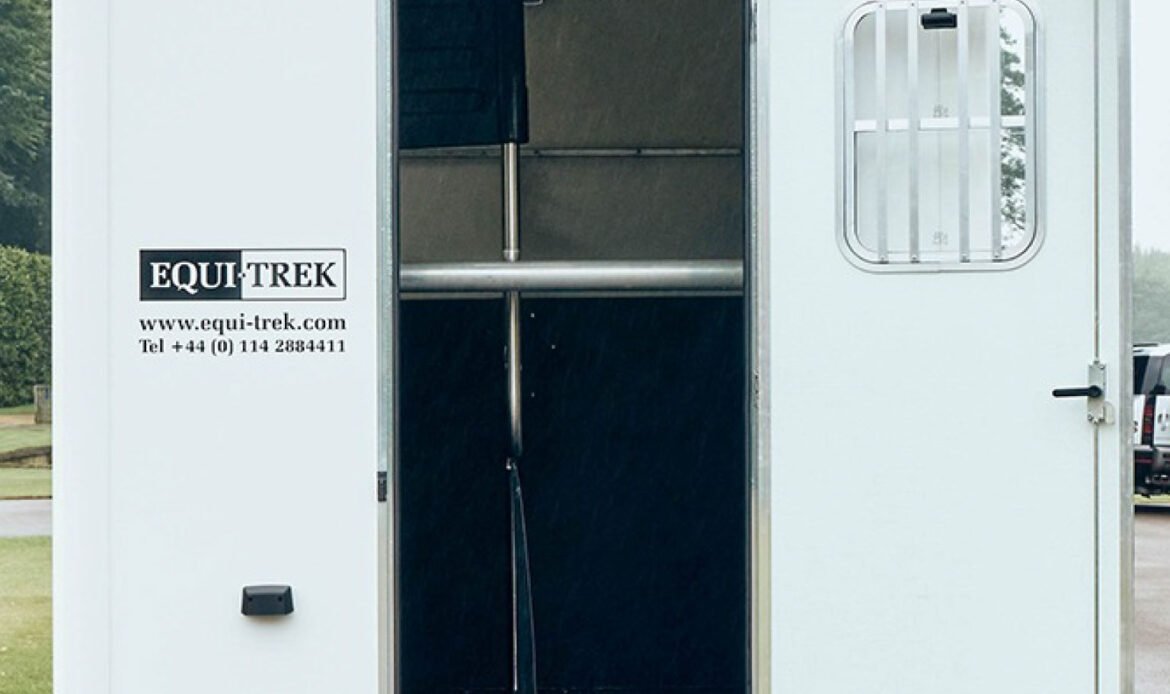 Day-Treka Horse Trailer