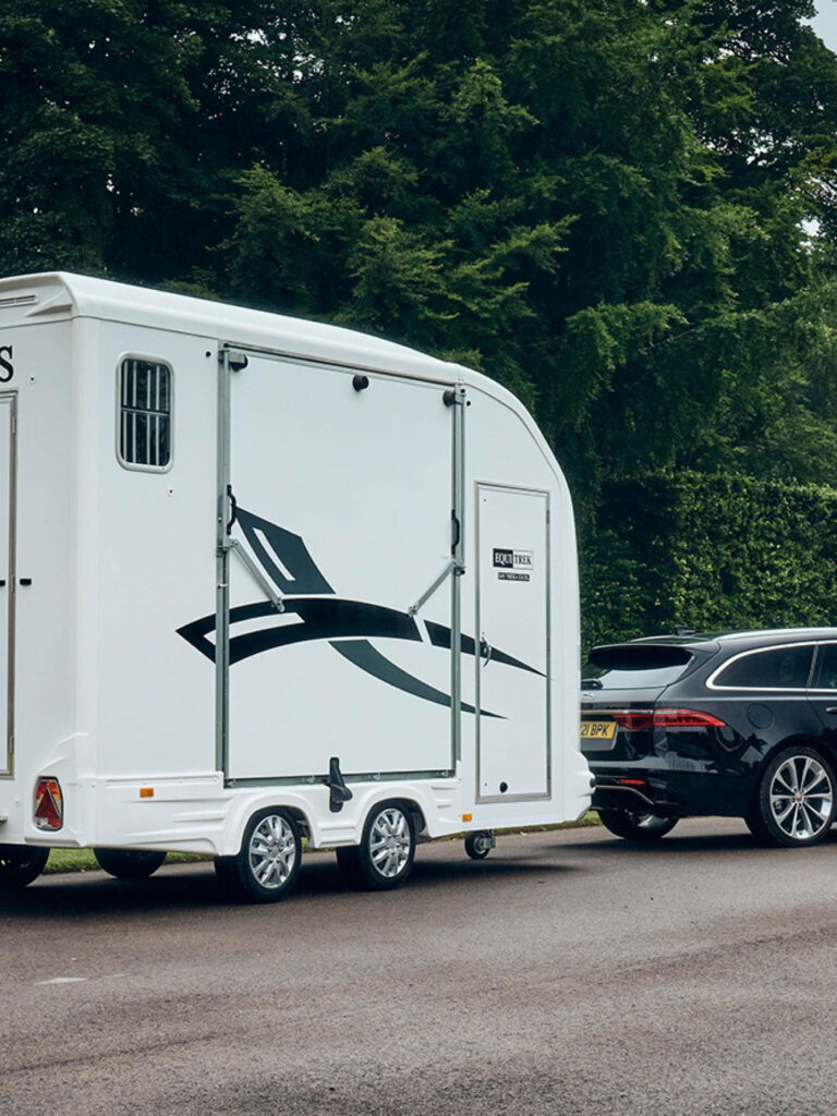 Day-Treka Horse Trailer
