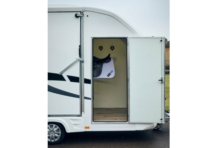 Day-Treka Horse Trailer