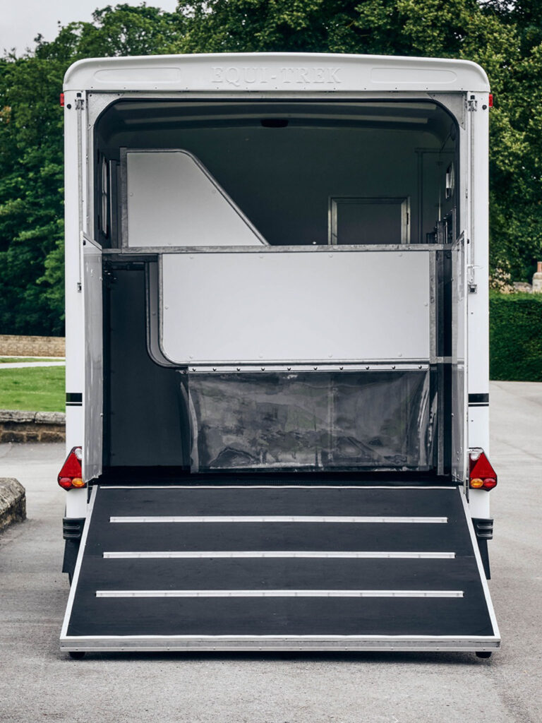 Space-Treka III Horse Trailer