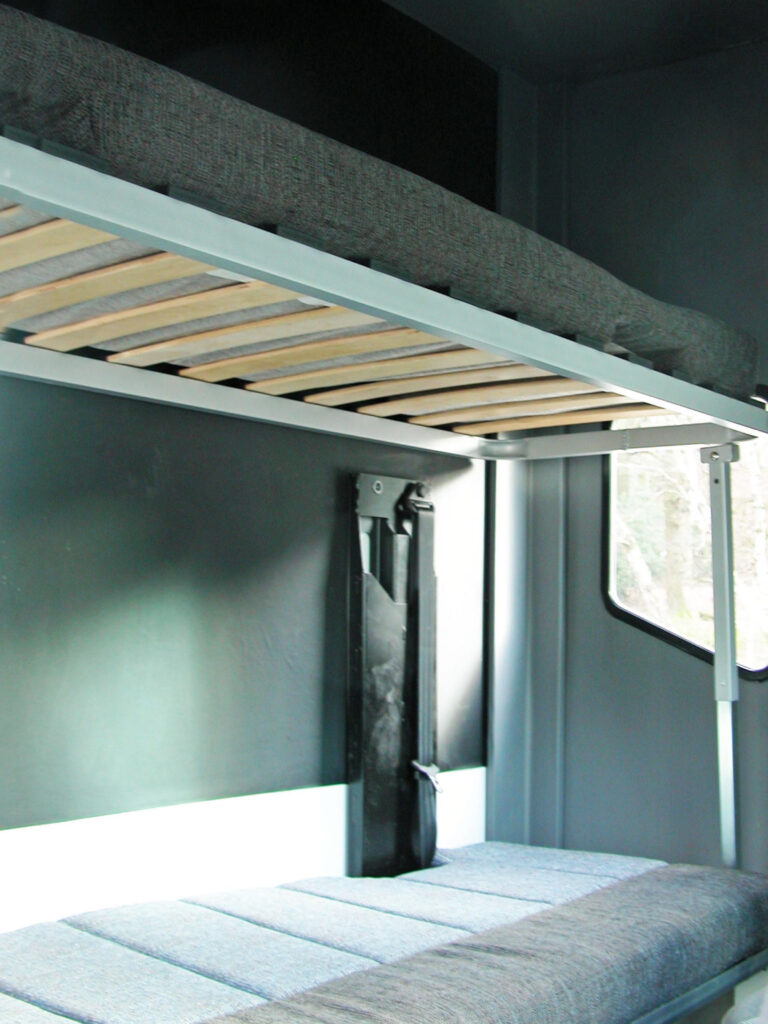 Victory 5 seats Horsebox