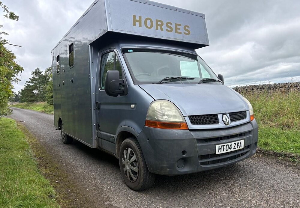 Renault Master Horsebox 3500kg
