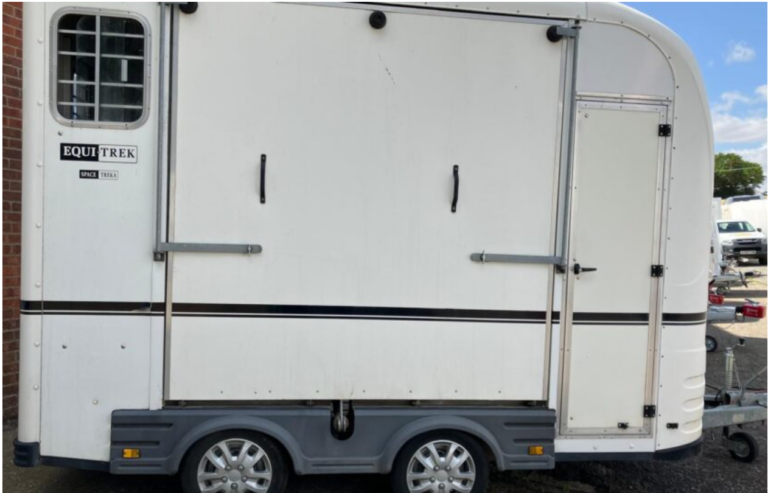 Equi-Trek Space Treka M