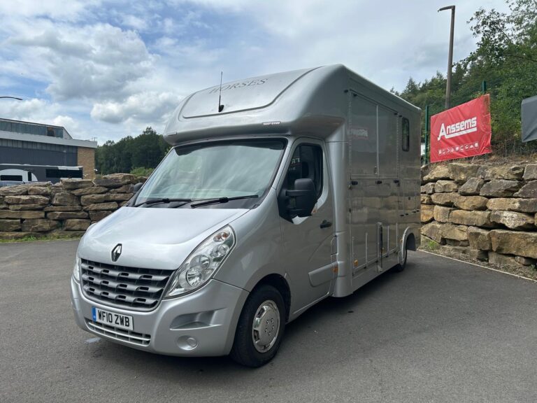 Renault Master Hamer Horsebox 3900kg