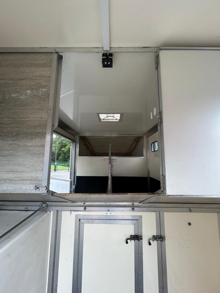 Renault Master Hamer Horsebox 3900kg
