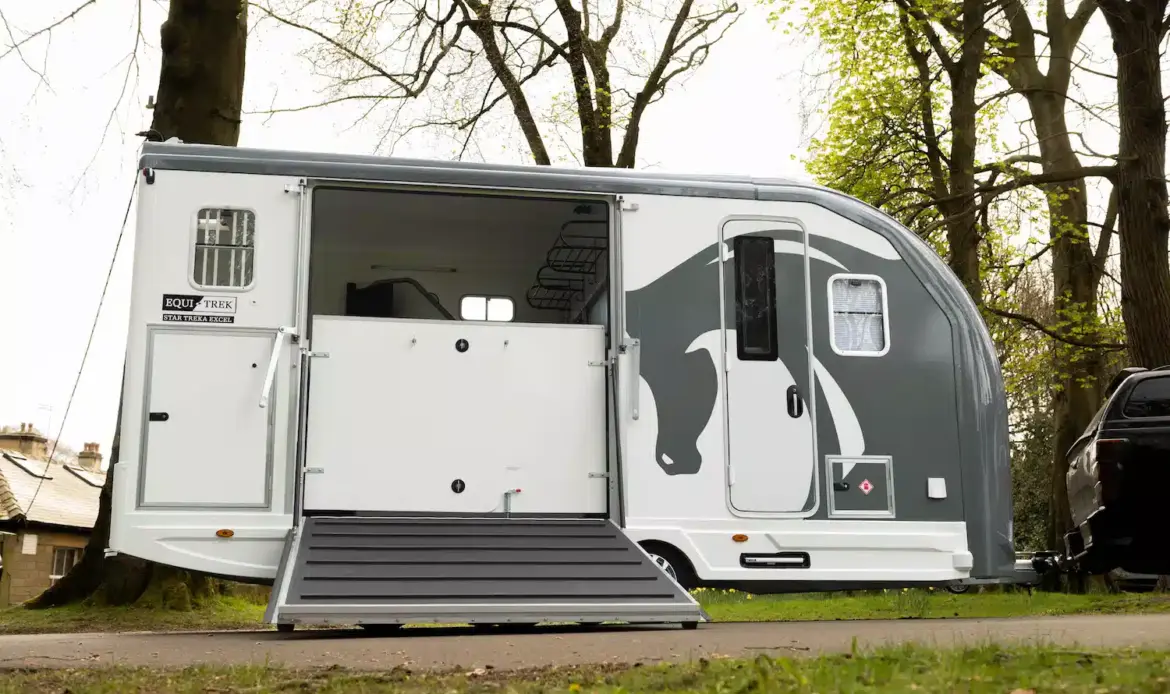 Star-treka Horse Trailer