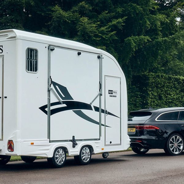 Day-Treka---Horse-Trailer-Car
