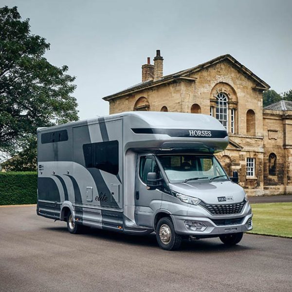 Evolution-transport-horsebox