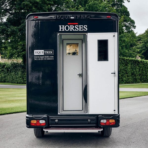 Sonic-Five-Seats-3500kg-Left-main
